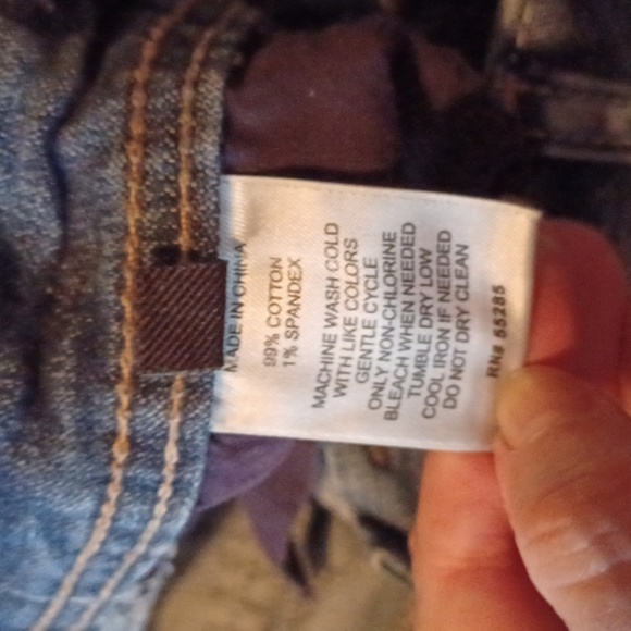 💙🌺Classic Blue Distressed Women Jeans - Picture 4 of 16